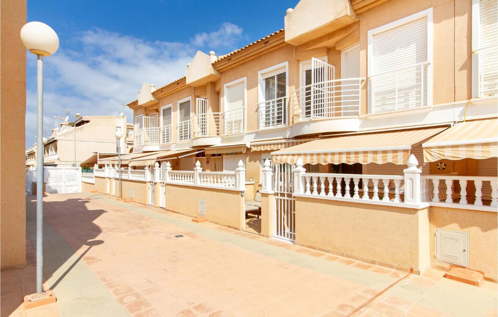 2 Bedroom Lovely In Dom wakacyjny Santa Pola